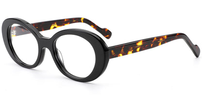 Kendal – Black Glasses